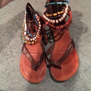 Zigi soho beaded gladiators size 8